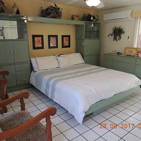 Casa Larrea Inn Palm Desert Eksteriør billede